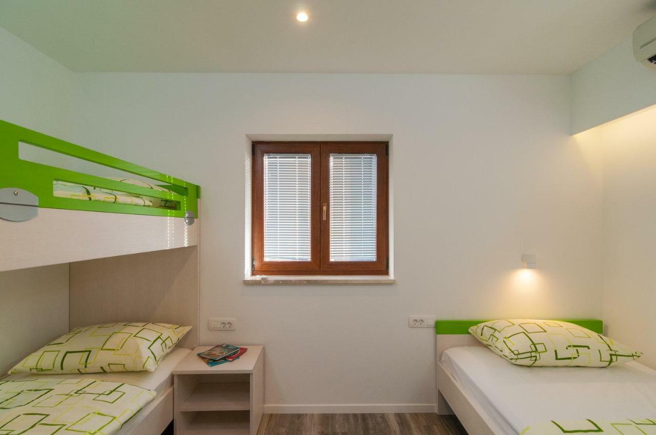 Beautiful Apartment With Private Pool Trogir Ngoại thất bức ảnh