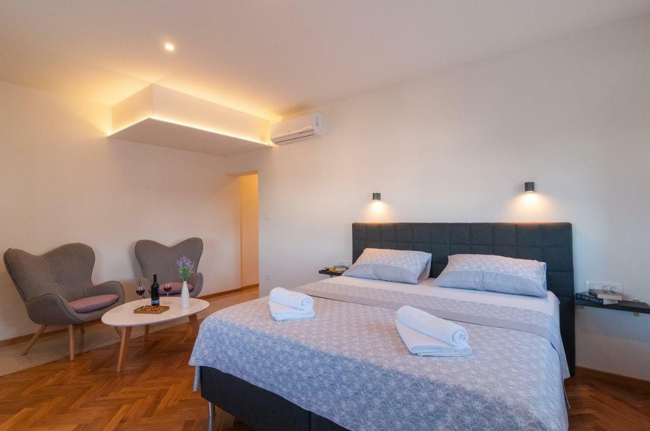 Beautiful Apartment With Private Pool Trogir Ngoại thất bức ảnh